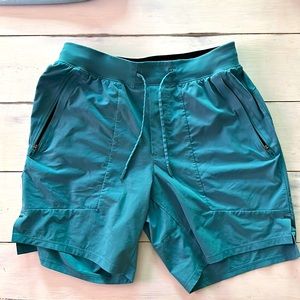 Lululemon License to Train Linerless Men’s Short 7”